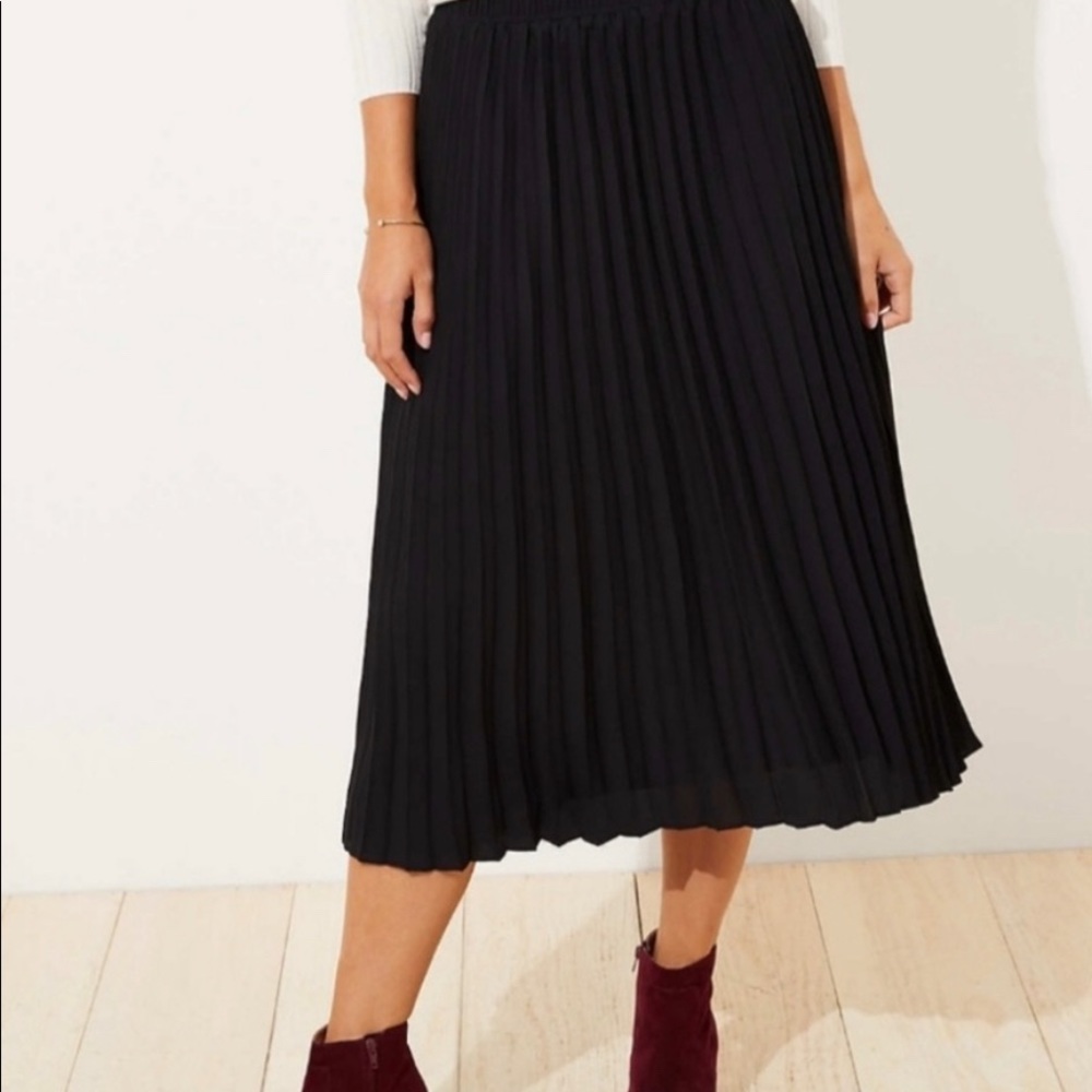 LOFT Pleated Pull-on Midi Skirt